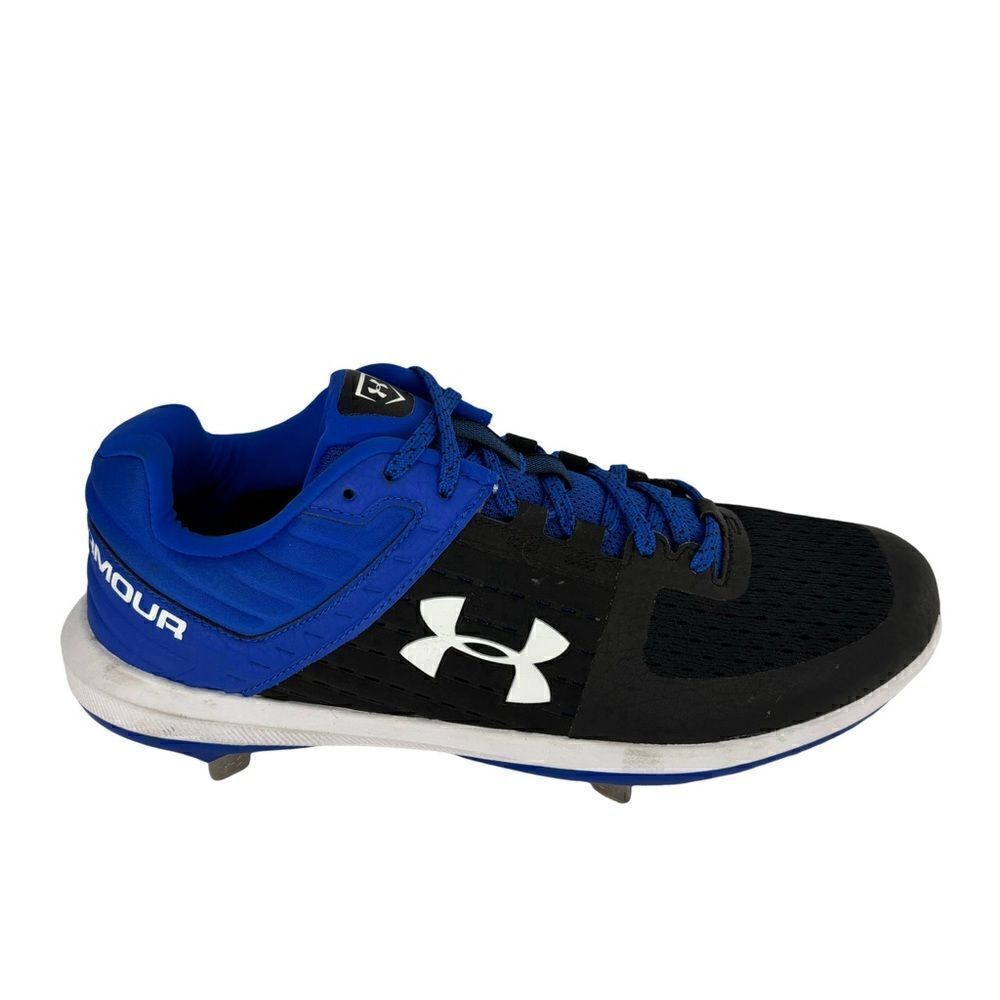 Men’s Under armor athletic baseball shoes size 10 blue/black